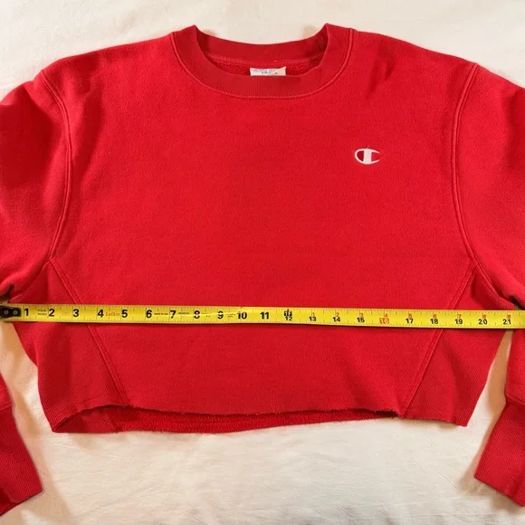 Champion Women's Bold Red Cropped Sweatshirt - Picture 4 of 6
